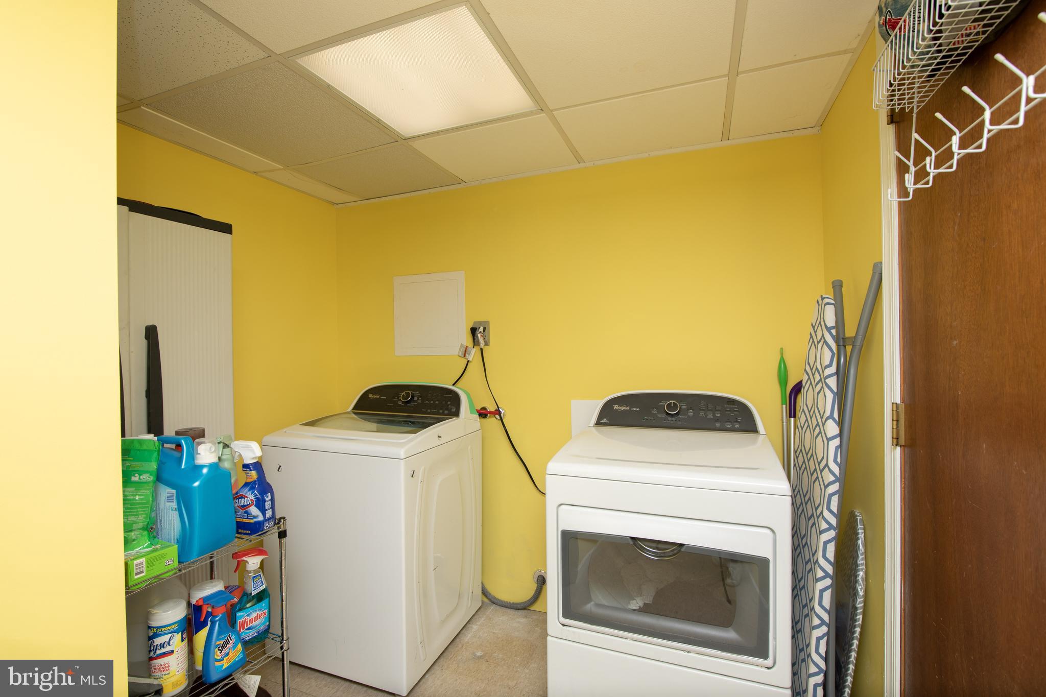 7 Hawthorne Road Sicklerville, NJ 08081 - Photo 29 of 37 Lower Level Laundry Room