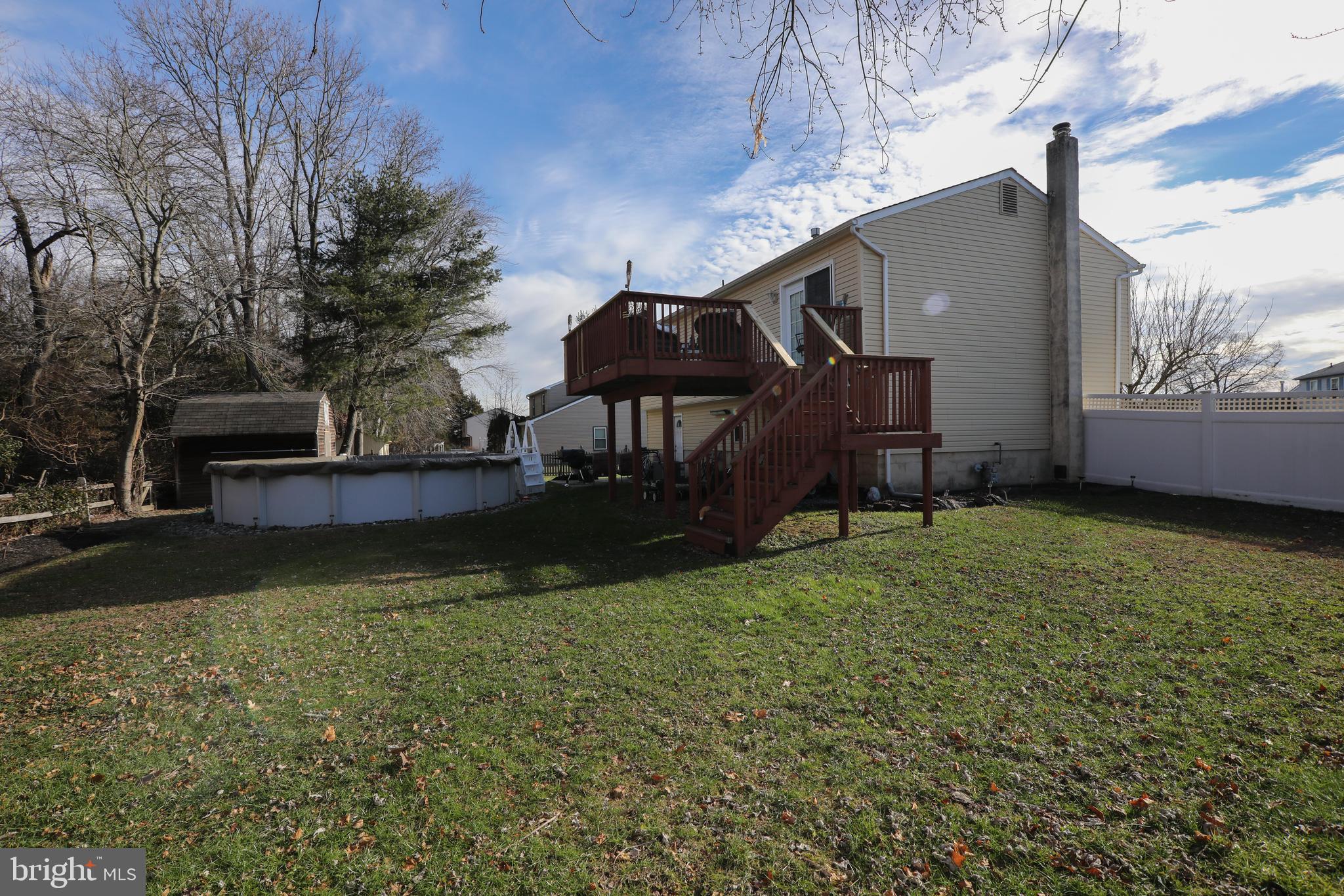 7 Hawthorne Road Sicklerville, NJ 08081 - Photo 35 of 37 Outside View/Above Ground Pool