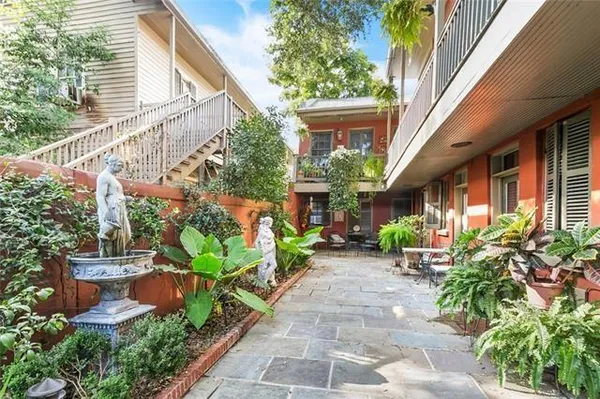 $1,500 | 931 Royal Street, Unit 5, New Orleans, LA 70116