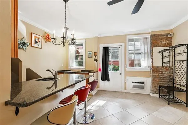 $1,500 | 931 Royal Street, Unit 5, New Orleans, LA 70116