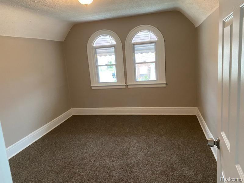 5900 Berkshire Street Detroit, MI 48224 - Photo 2 of 12 IMG-1664.JPG