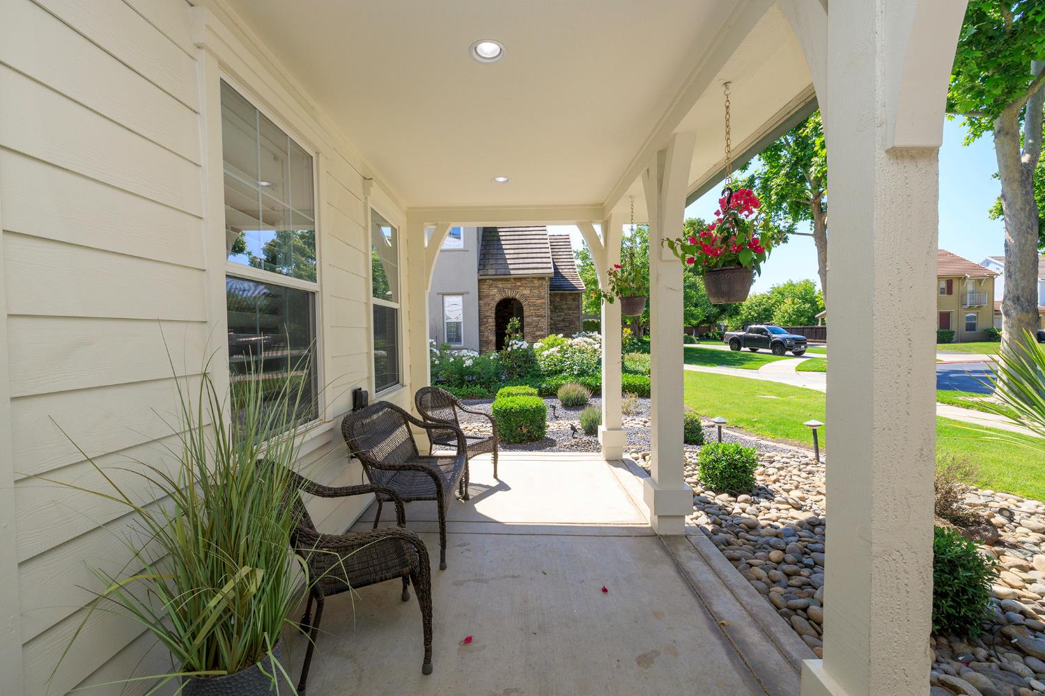 1682 Fairway Oaks Court Ripon, CA 95366 - Photo 6 of 51