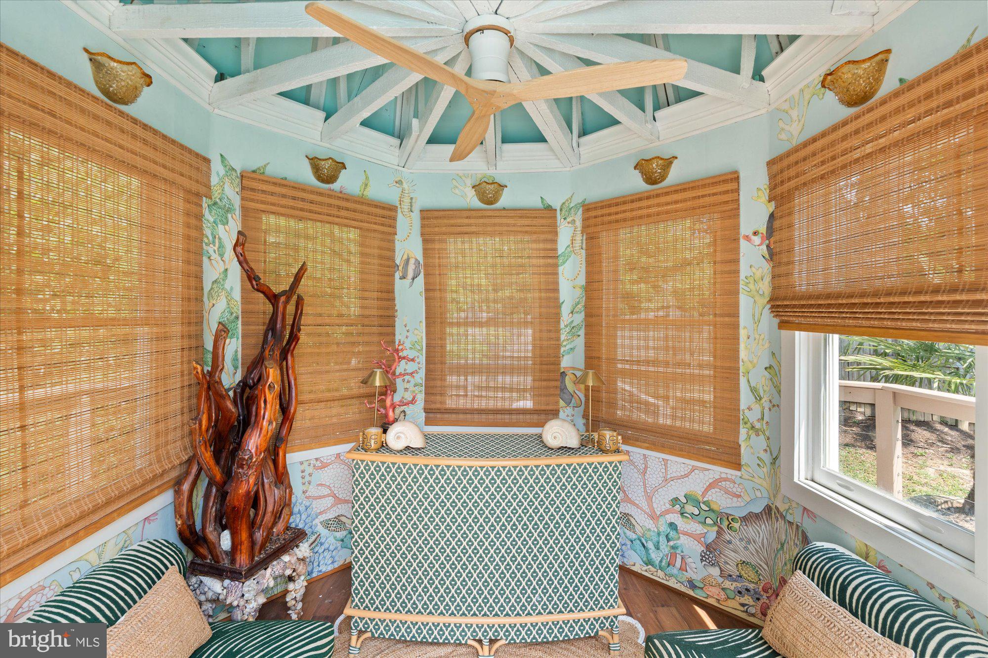 7838 Kent Road Alexandria, VA 22308 - Photo 38 of 47 Interior of pool bar