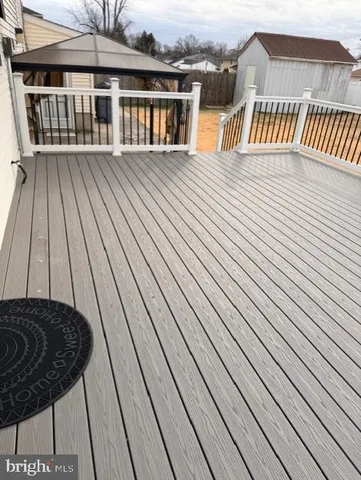 a view of a back yard of the house