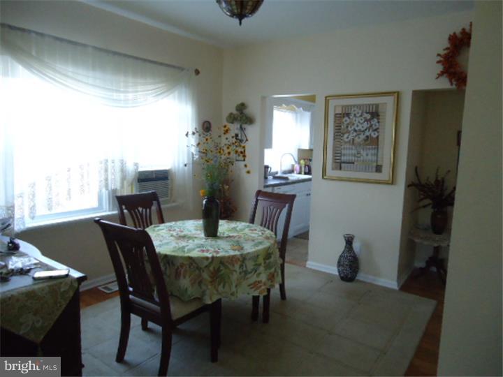 1290 Lower Ferry Road Trenton, NJ 08618 - Photo 14 of 22 Dining Room