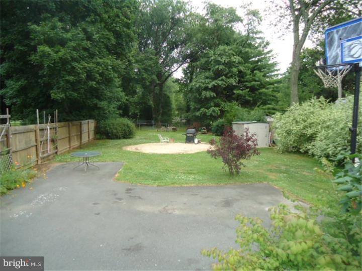 1290 Lower Ferry Road Trenton, NJ 08618 - Photo 20 of 22 Back Yard