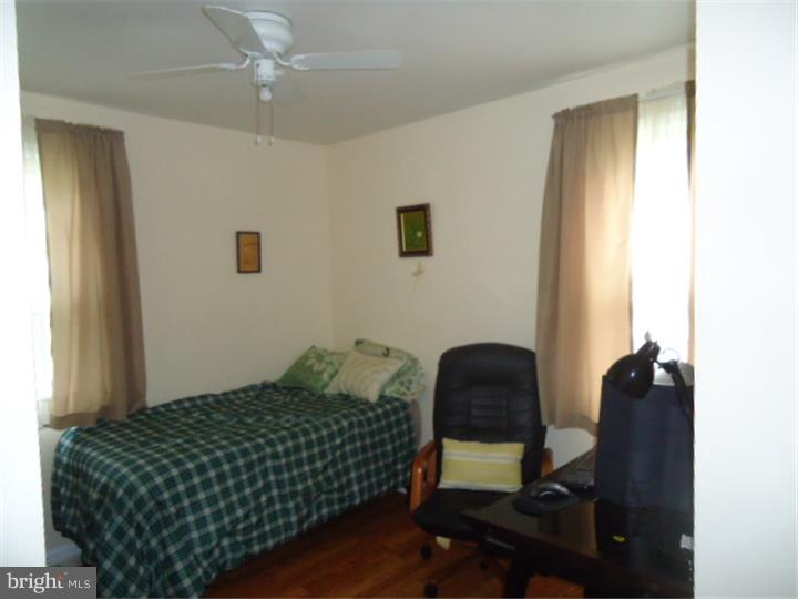 1290 Lower Ferry Road Trenton, NJ 08618 - Photo 9 of 22 Bedroom 3