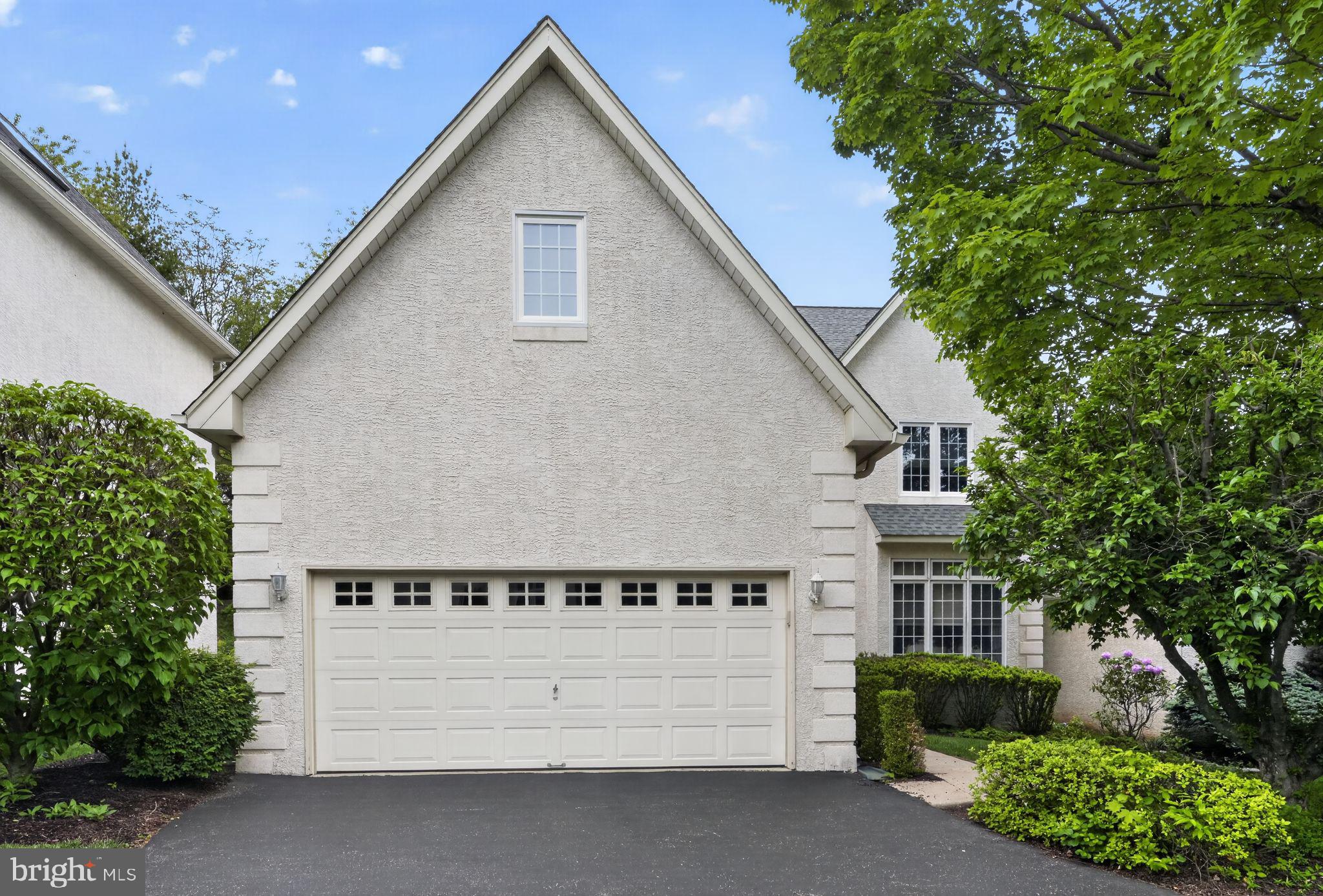 9 Ridgeview Road Newtown Square, PA 19073 - Photo 2 of 30 2 Car Garage