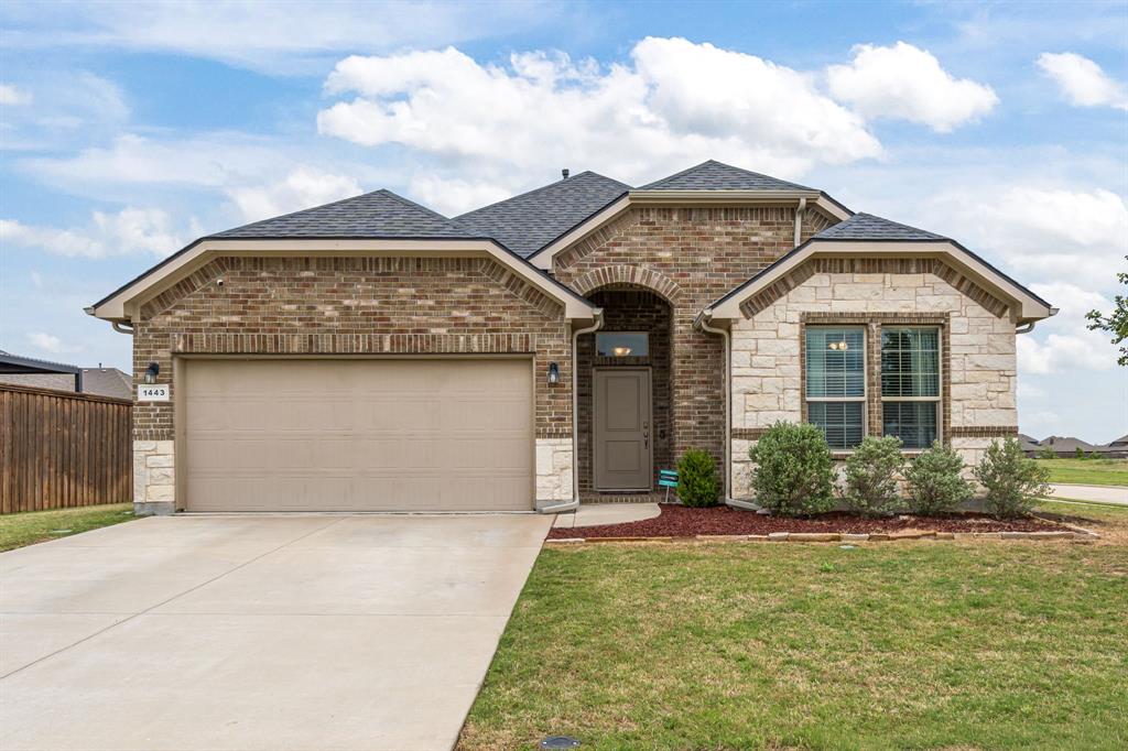 1443 Fox Hollow Road Krum, TX 76249 - Photo 3 of 39