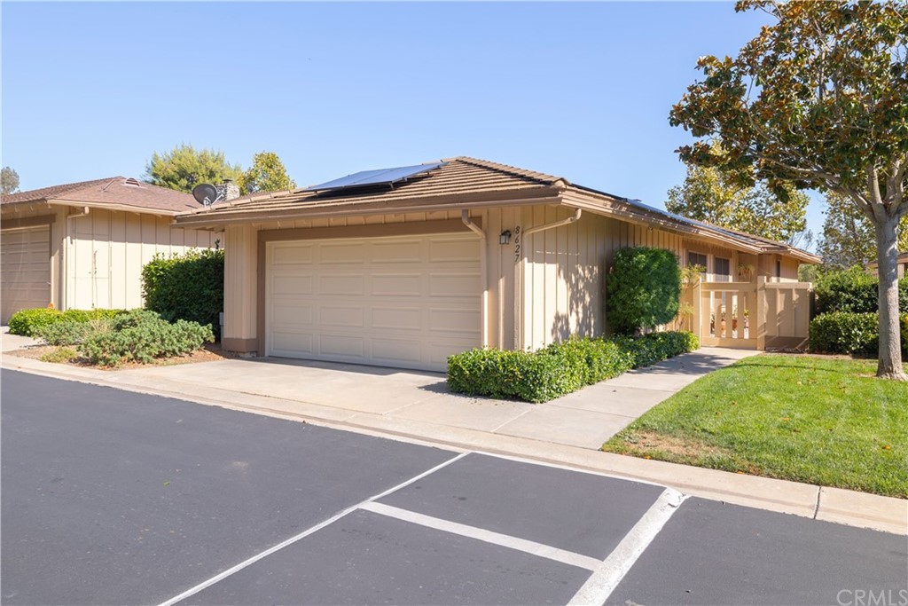 8627 Circle R Course Lane Escondido, CA 92026 - Photo 1 of 1 Front