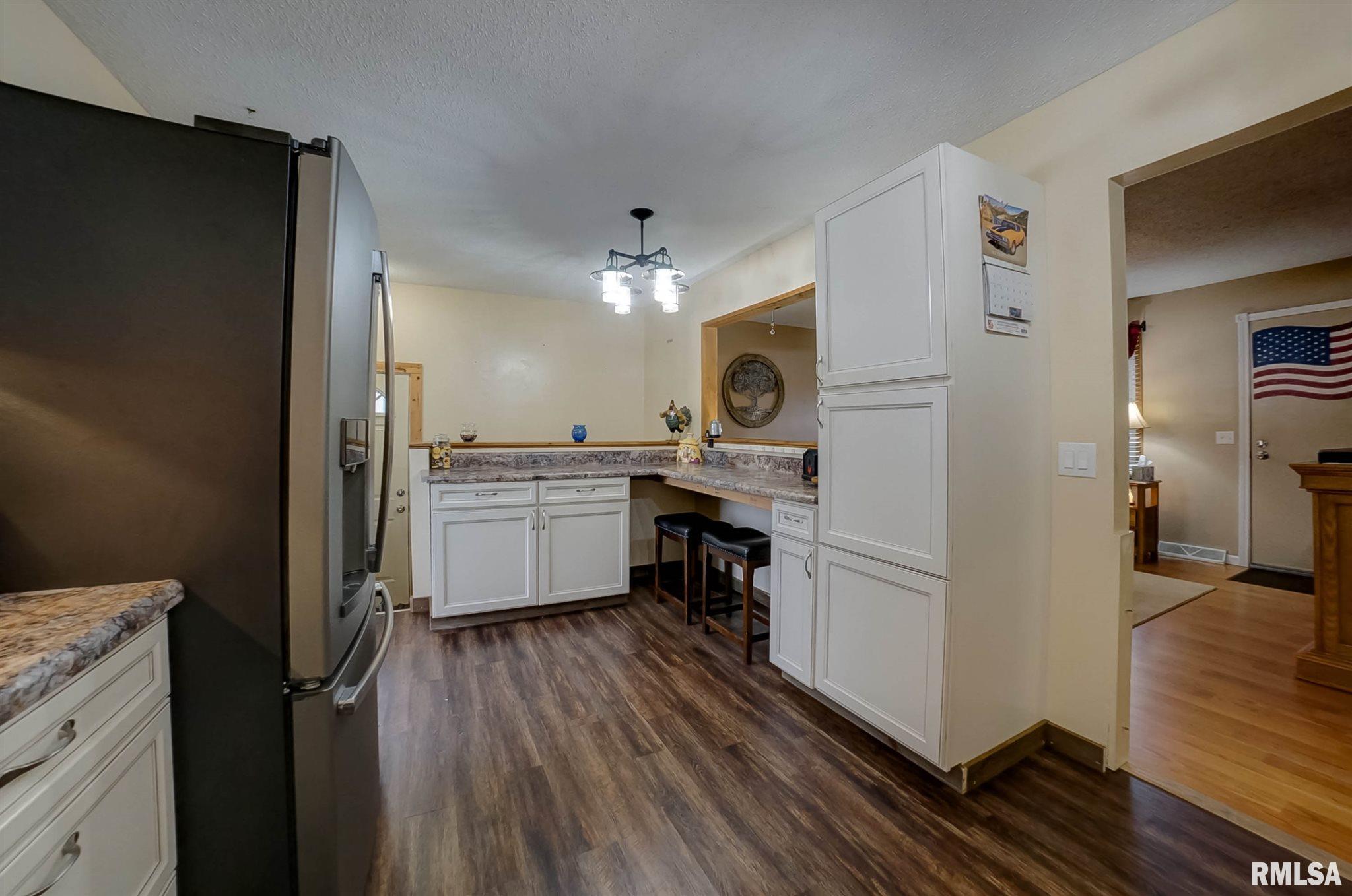 2912 Sherborn Road Springfield, IL 62702 - Photo 9 of 45