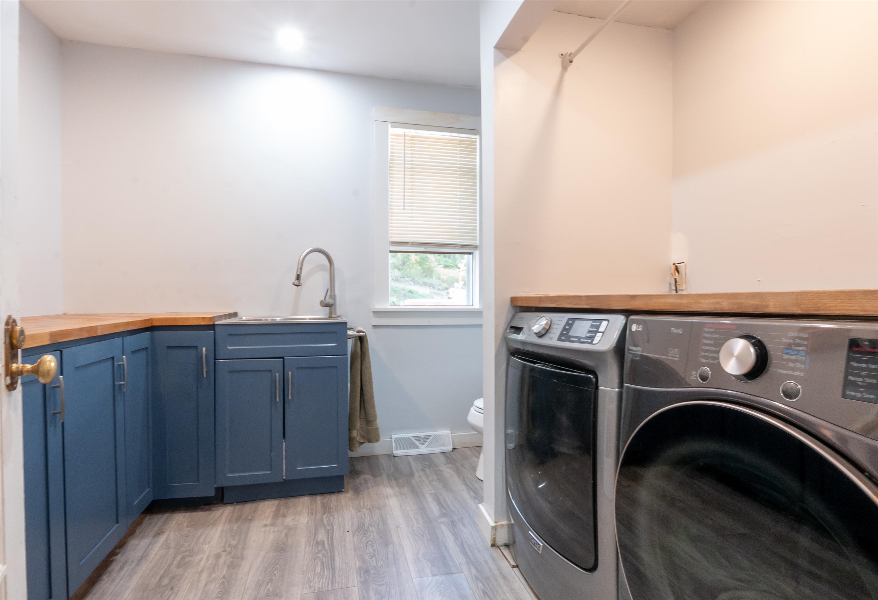 231 Chesterfield Road Hinsdale, NH 03451 - Photo 12 of 53