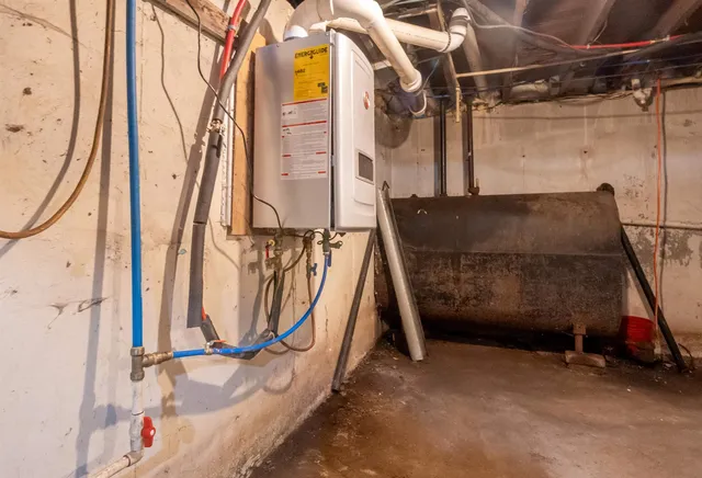 $575,000 | 231 Chesterfield Road, Hinsdale, NH 03451