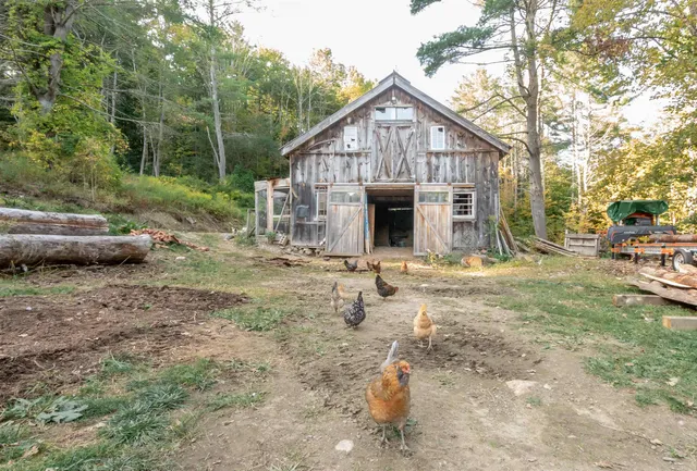 $575,000 | 231 Chesterfield Road, Hinsdale, NH 03451