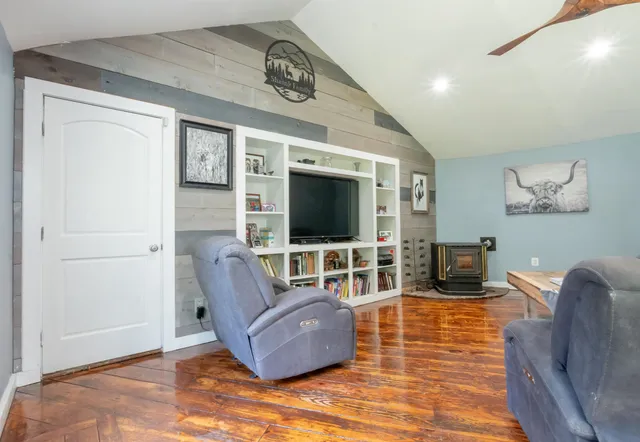 $575,000 | 231 Chesterfield Road, Hinsdale, NH 03451