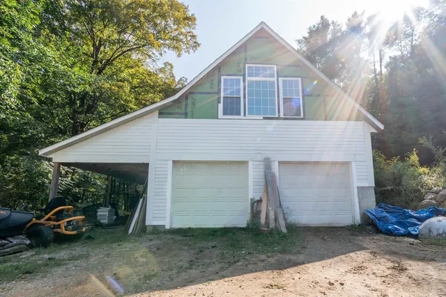 $575,000 | 231 Chesterfield Road, Hinsdale, NH 03451