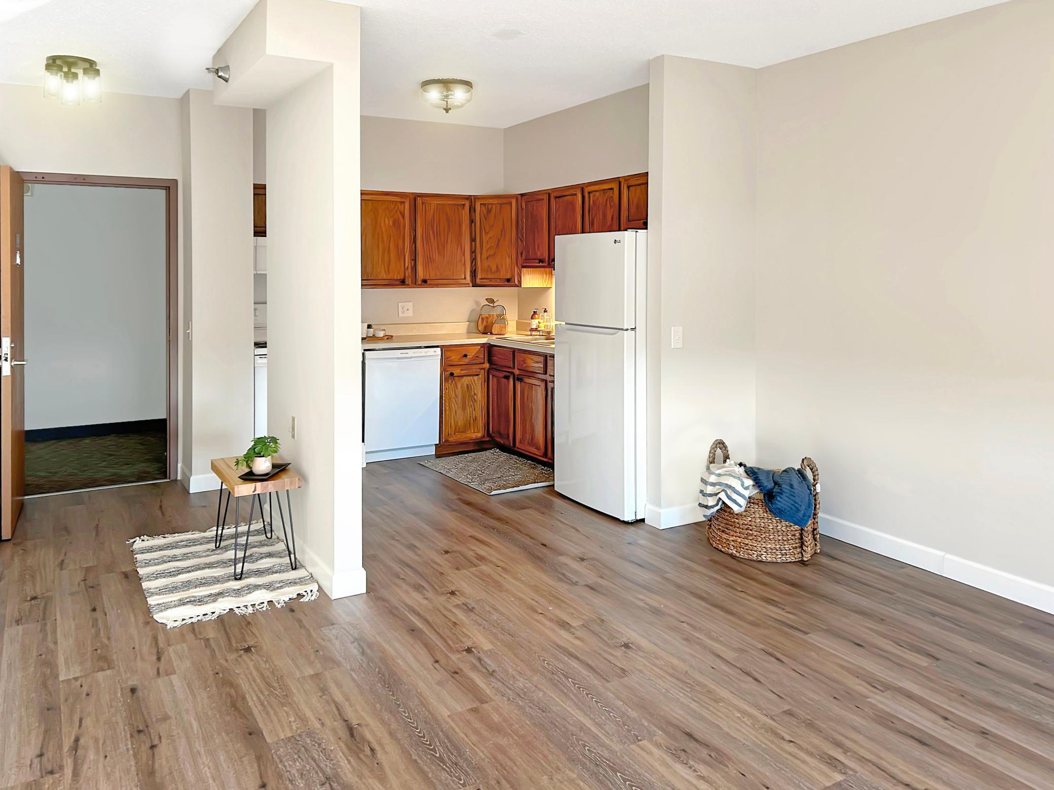 7600 Golden Valley Road, Unit 604 Minneapolis, MN 55427 - Photo 1 of 1
