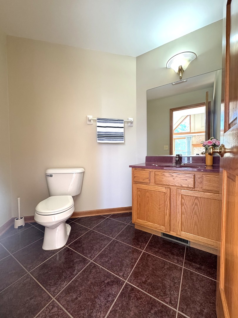 780 Sigmund Road Naperville, IL 60563 - Photo 12 of 25 Gallery Image 12
