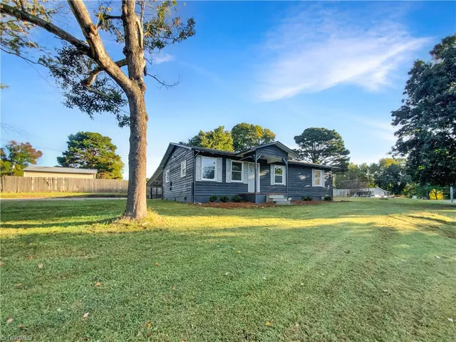 $220,000 | 3916 Rollingwood Court, Trinity, NC 27370