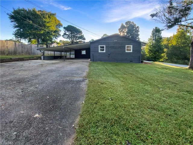 $220,000 | 3916 Rollingwood Court, Trinity, NC 27370