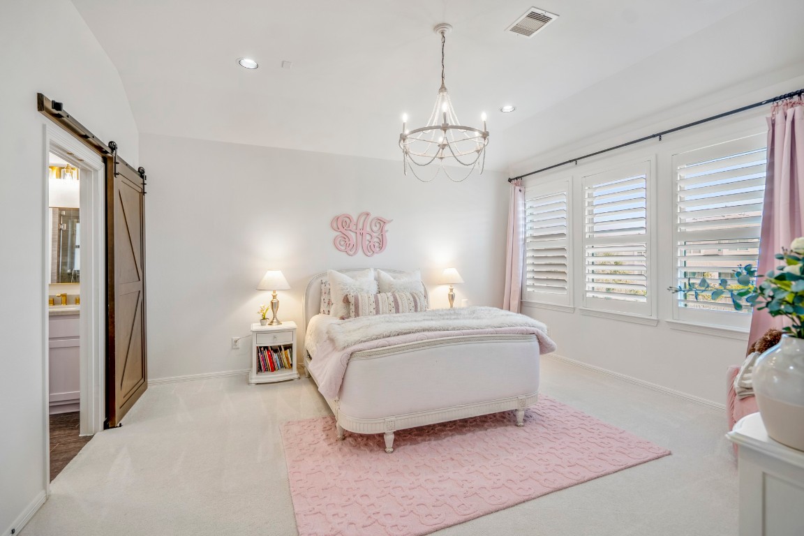 39 Beacons Light Place Tomball, TX 77375 - Photo 33 of 50 Second Primary bedroom upstairs