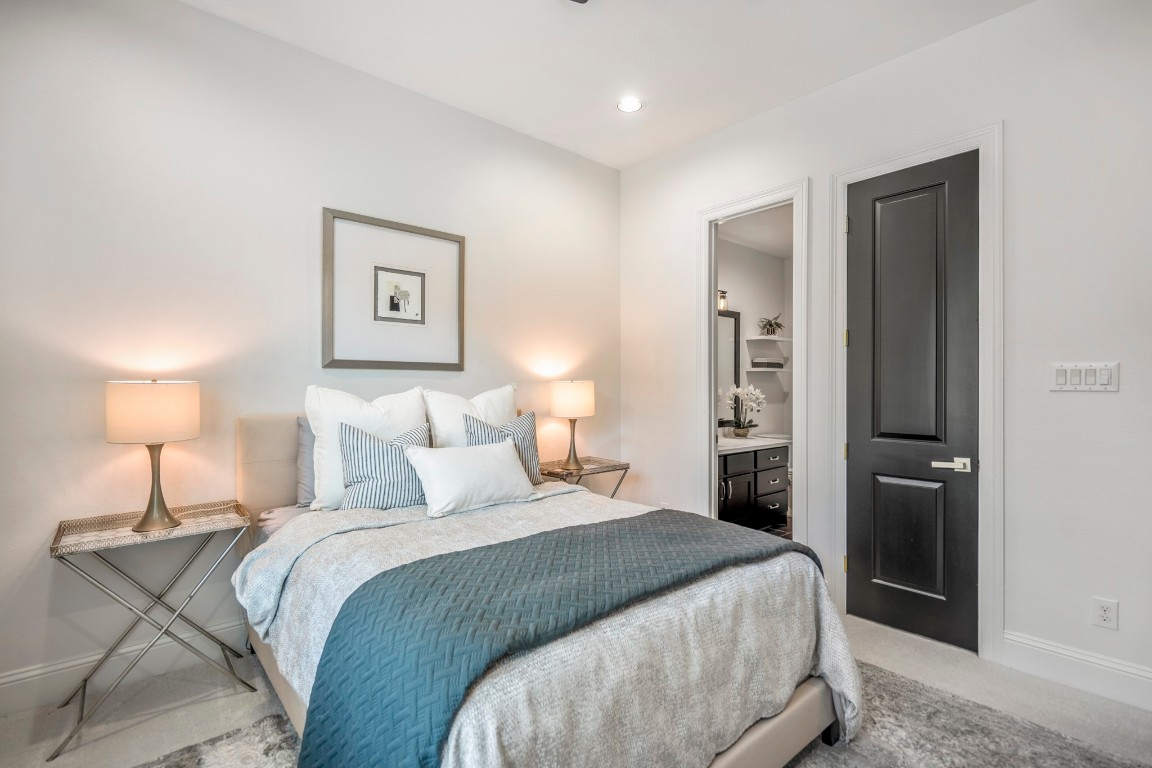 39 Beacons Light Place Tomball, TX 77375 - Photo 6 of 50 Secondary bedroom w/en-suite first floor.