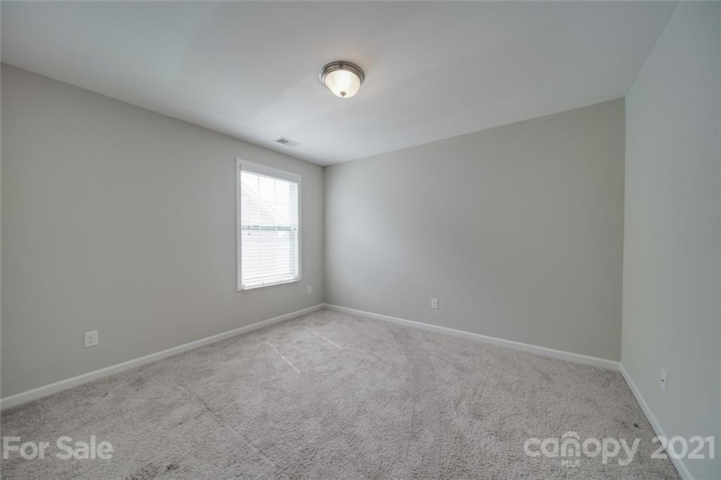 8938 Inverness Bay Road Charlotte, NC 28278 - Photo 14 of 19 Gallery Image 14