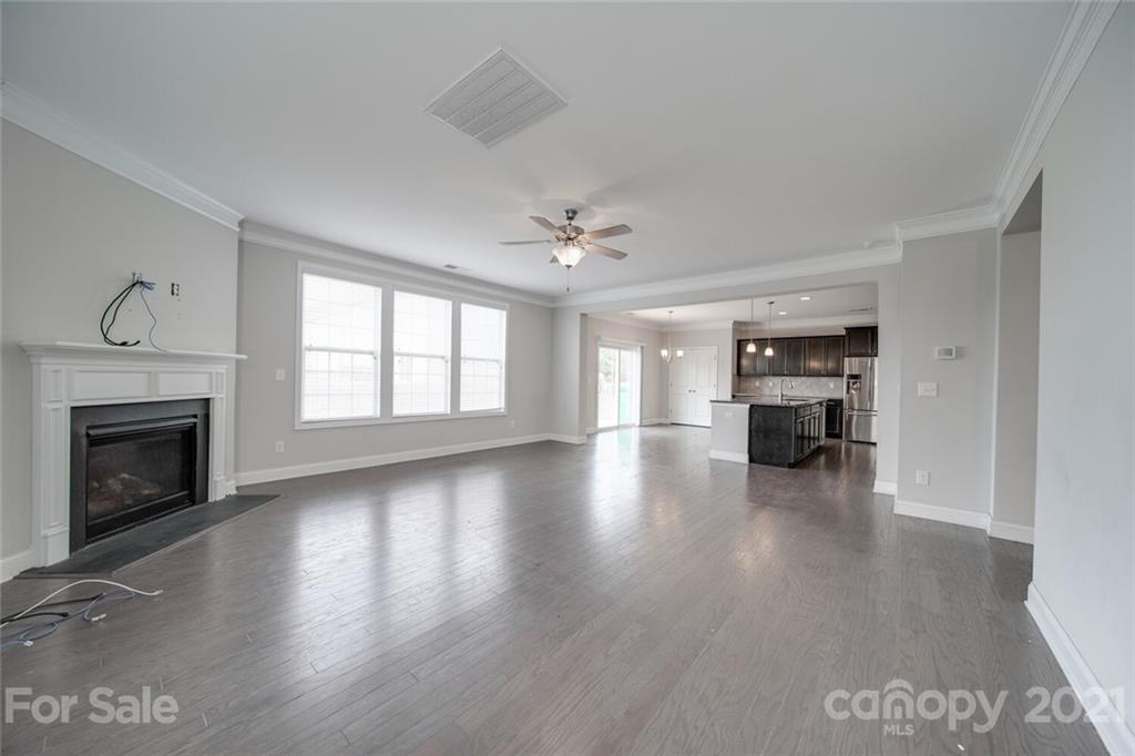 8938 Inverness Bay Road Charlotte, NC 28278 - Photo 5 of 19 Gallery Image 5