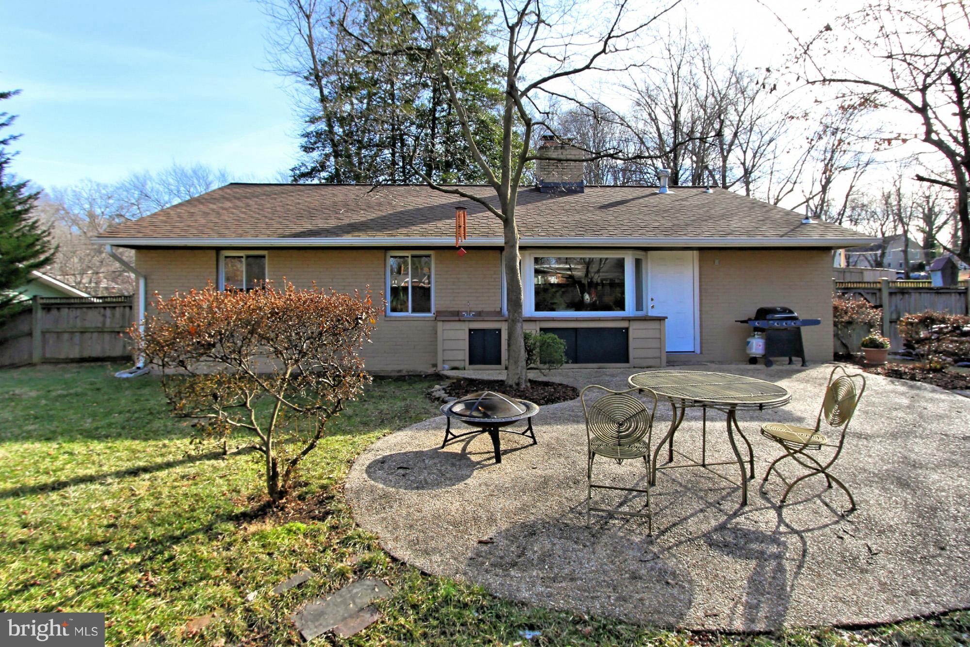 6402 Julian Street Springfield, VA 22150 - Photo 29 of 30 Exterior (Rear)