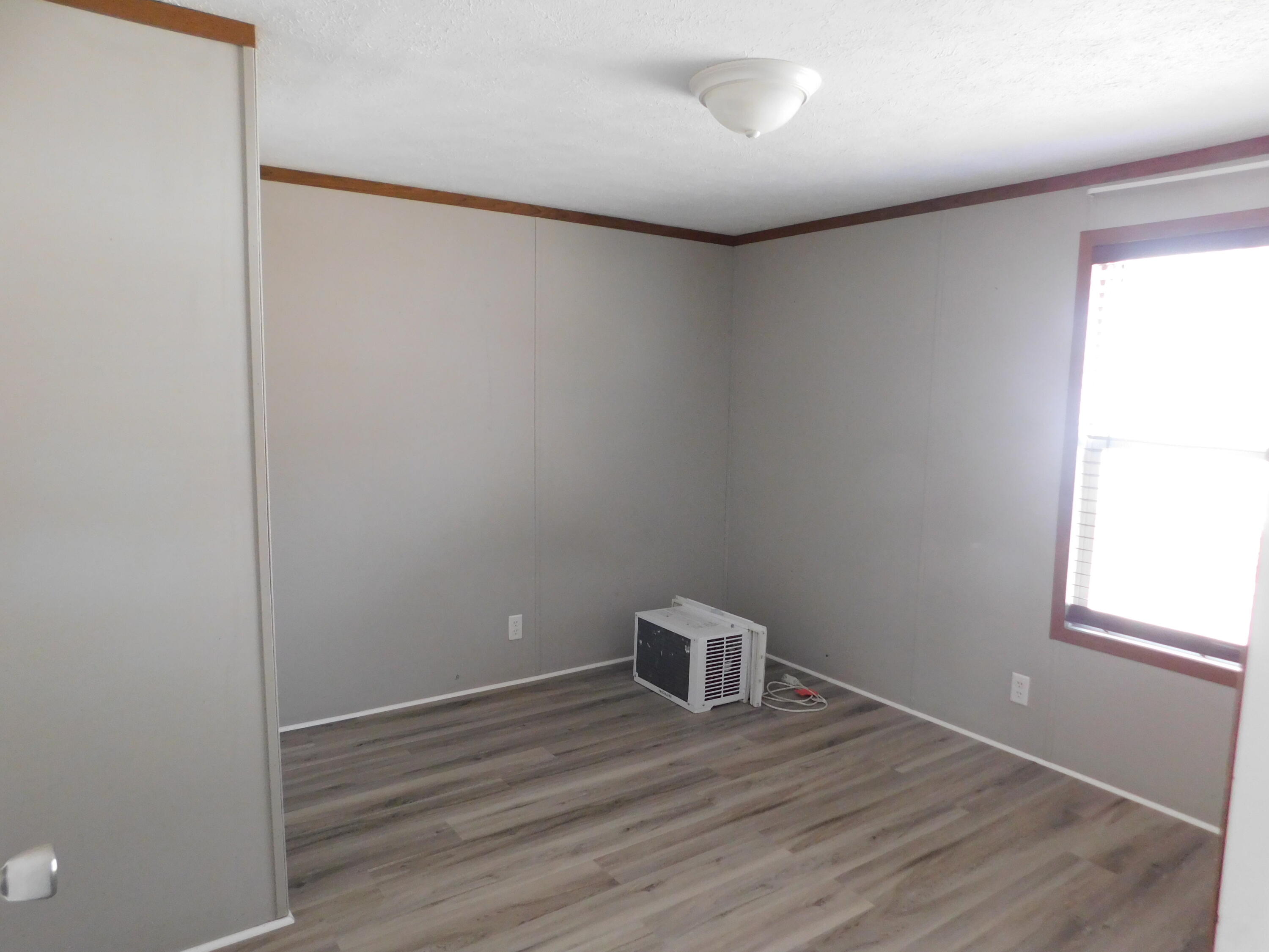 204 Landmark Street Sparta, MI 49345 - Photo 21 of 35 DSCN3012