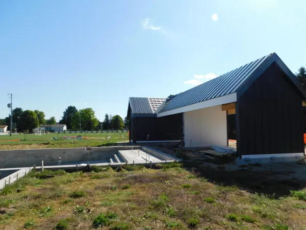 $74,400 | 204 Landmark Street, Sparta, MI 49345