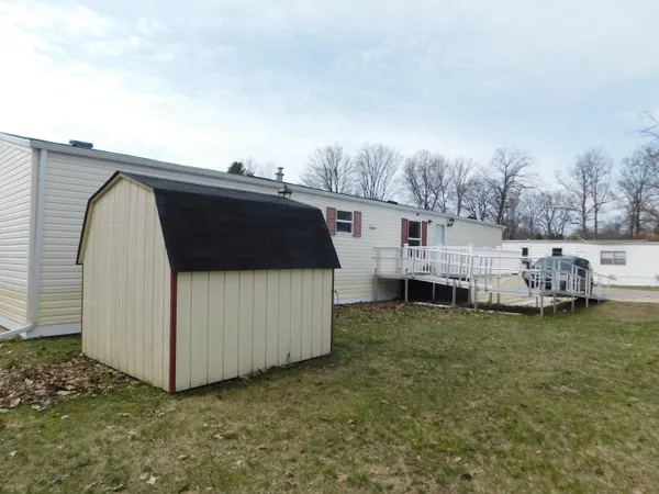 $74,400 | 204 Landmark Street, Sparta, MI 49345