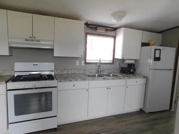 $74,400 | 204 Landmark Street, Sparta, MI 49345