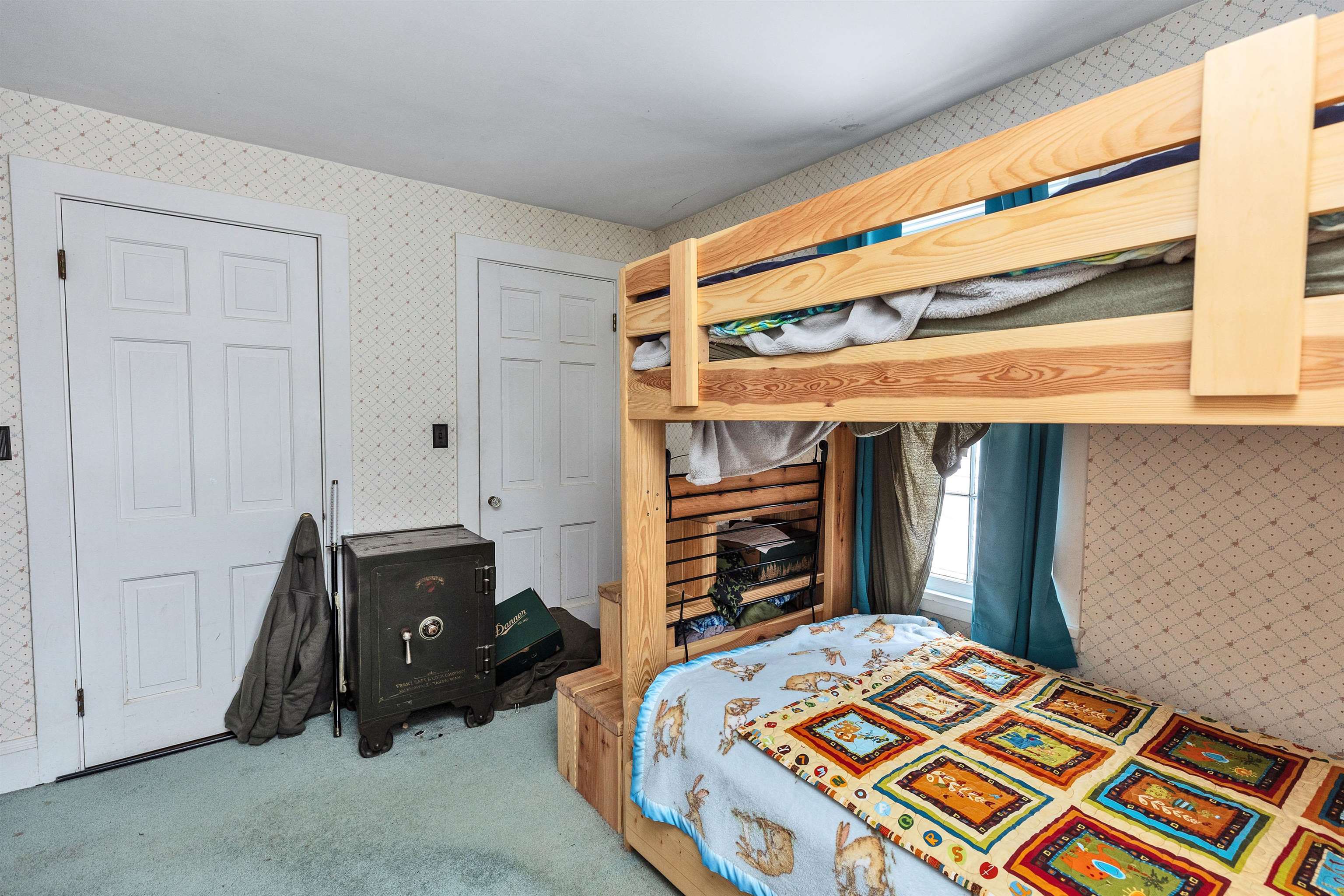 71 Parker Street Winchester, NH 03470 - Photo 16 of 32