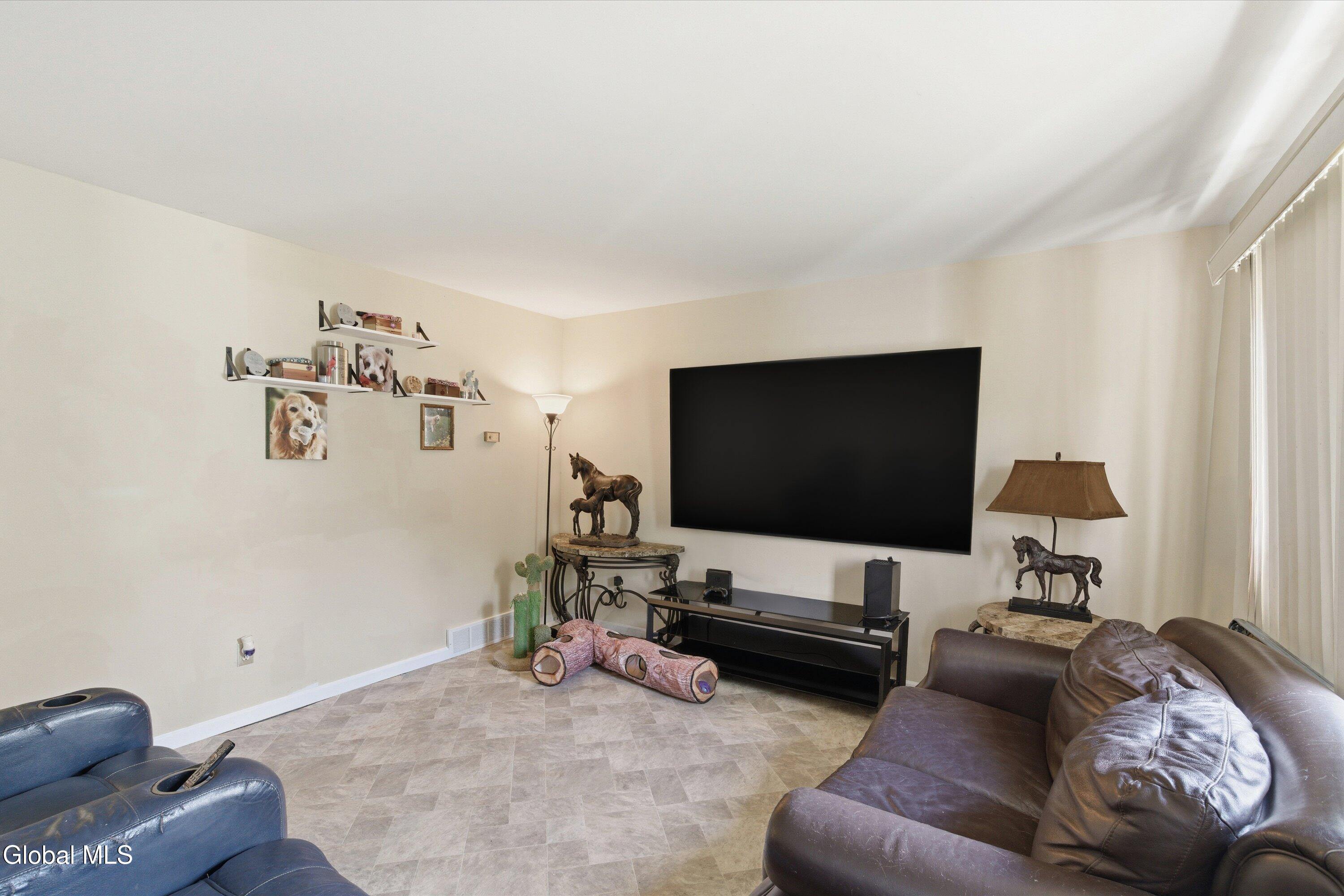 6190-6192 Depot Road Altamont, NY 12009 - Photo 7 of 23 Unit 1 - Living Room