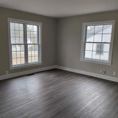 $1,395 | 1984 Lavergne Court, Nashville, TN 37210