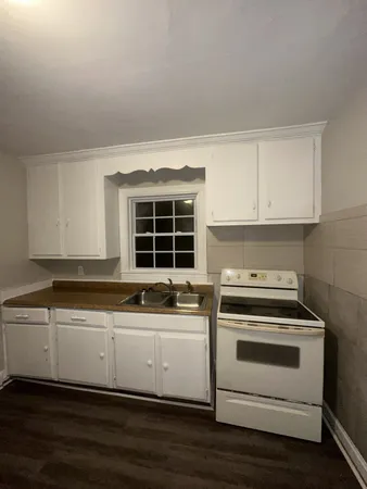 $1,395 | 1984 Lavergne Court, Nashville, TN 37210