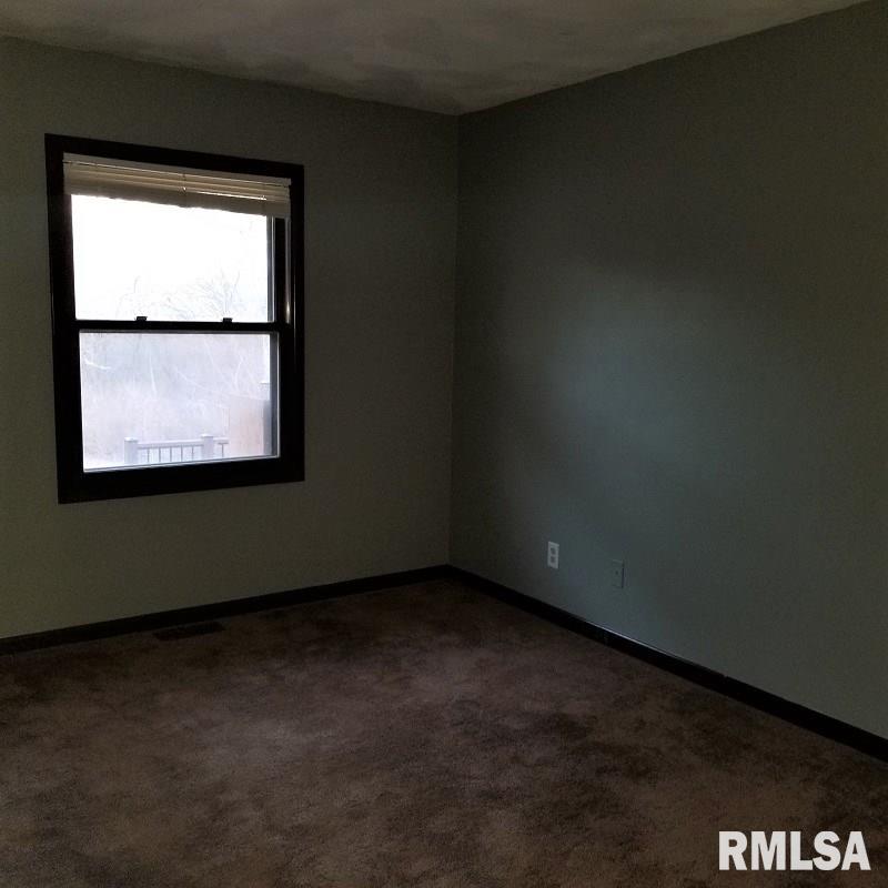30 Prairie Road Macomb, IL 61455 - Photo 15 of 33 Gallery Image 15