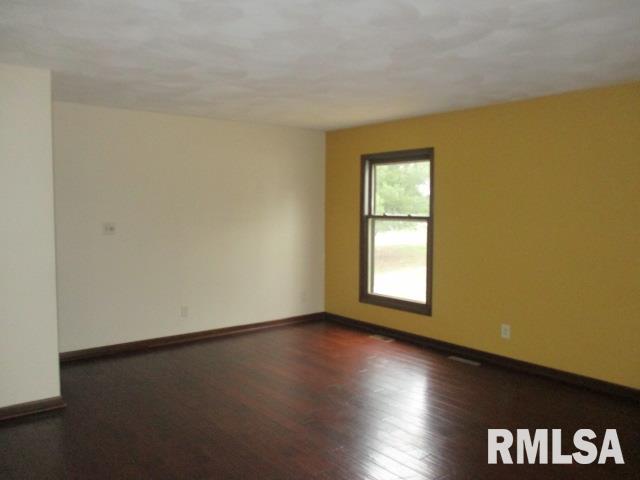 30 Prairie Road Macomb, IL 61455 - Photo 6 of 33 Gallery Image 6