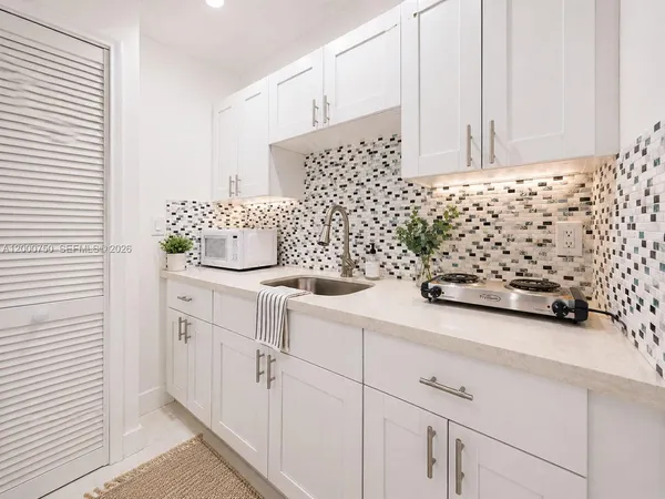 $1,500 | 16247 Southwest 92nd Terrace, Unit B, Miami, FL 33196