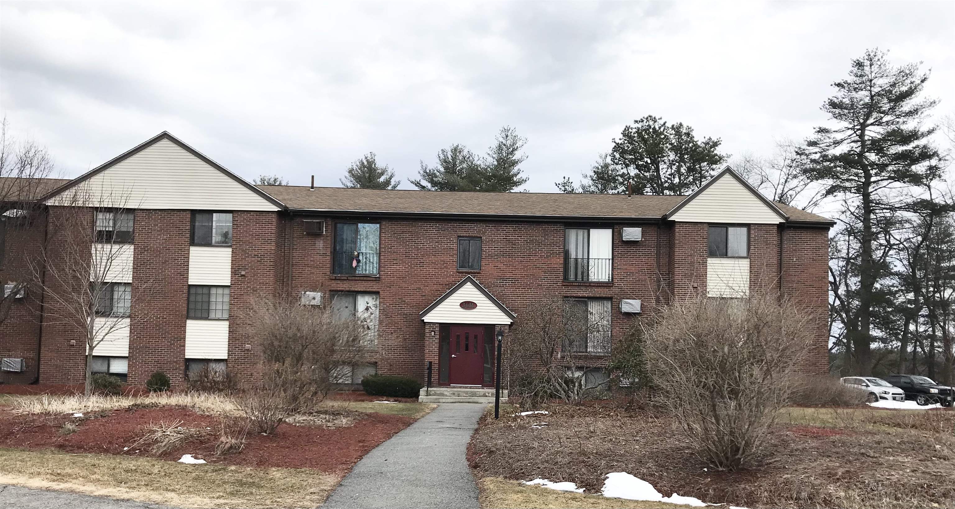 34 English Village Road, Unit 202 Manchester, NH 03102 - Photo 1 of 24 Gallery Image 1