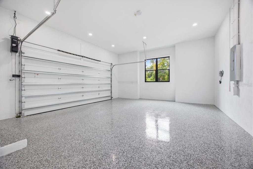 104 South Maki Road Plant City, FL 33563 - Photo 24 of 28 a view of an empty room with a window