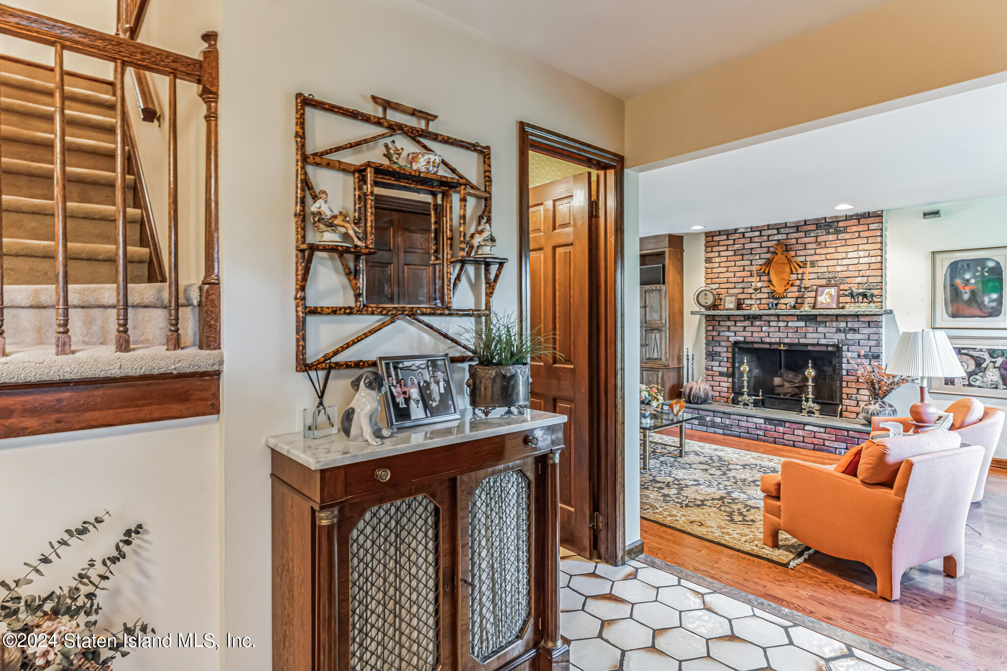 55 Buttonwood Road Staten Island, NY 10304 - Photo 4 of 41 2048x1365-55_Buttonwood_Rd__Staten_Islan