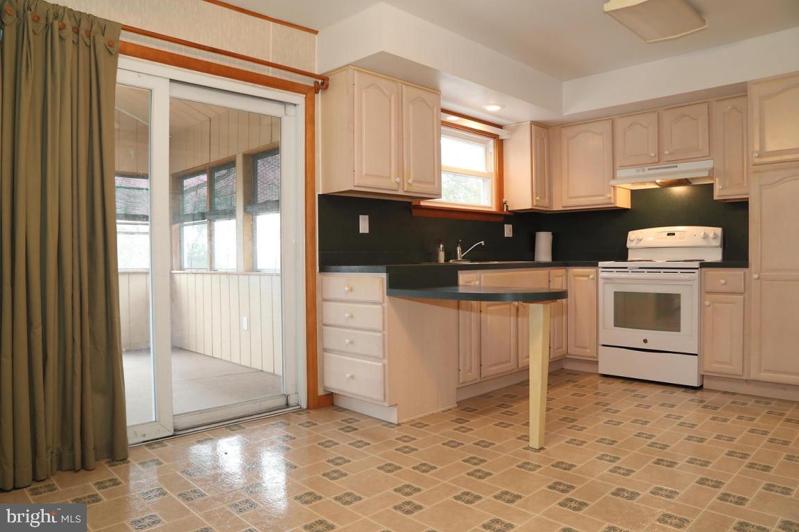 107 Koser Road Elizabethtown, PA 17022 - Photo 2 of 16