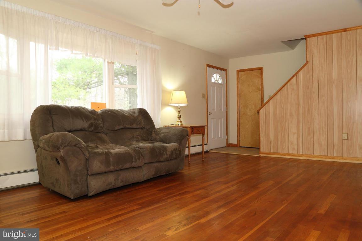 107 Koser Road Elizabethtown, PA 17022 - Photo 5 of 16
