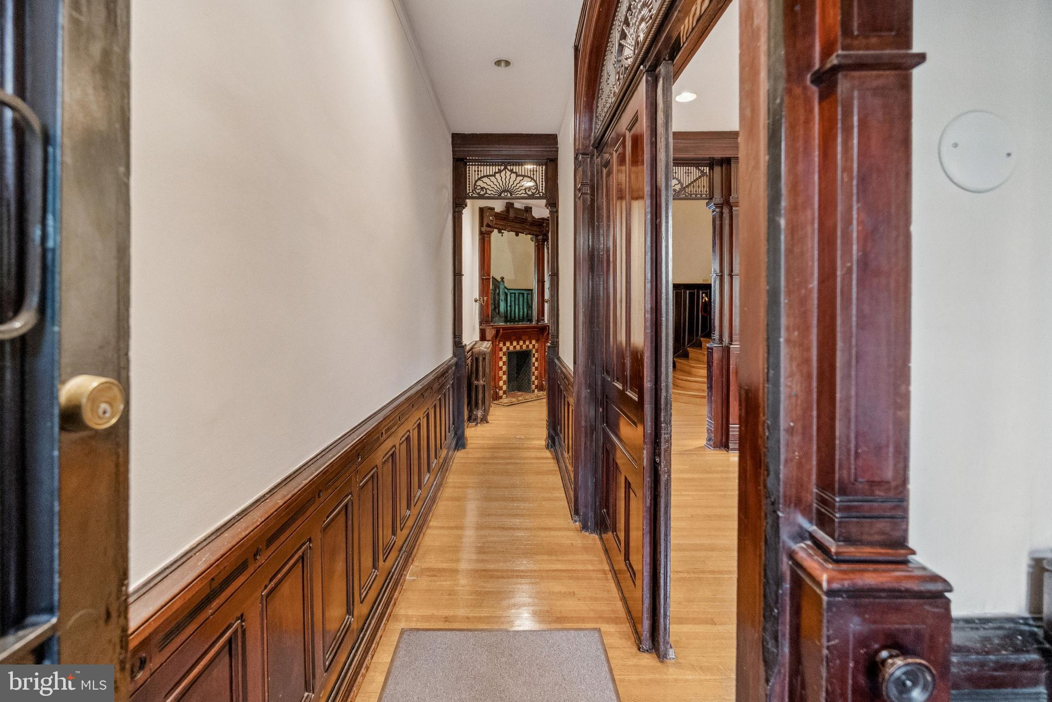 2012 R Street Northwest Washington, DC 20009 - Photo 3 of 31 a view of a hallway with a elevator