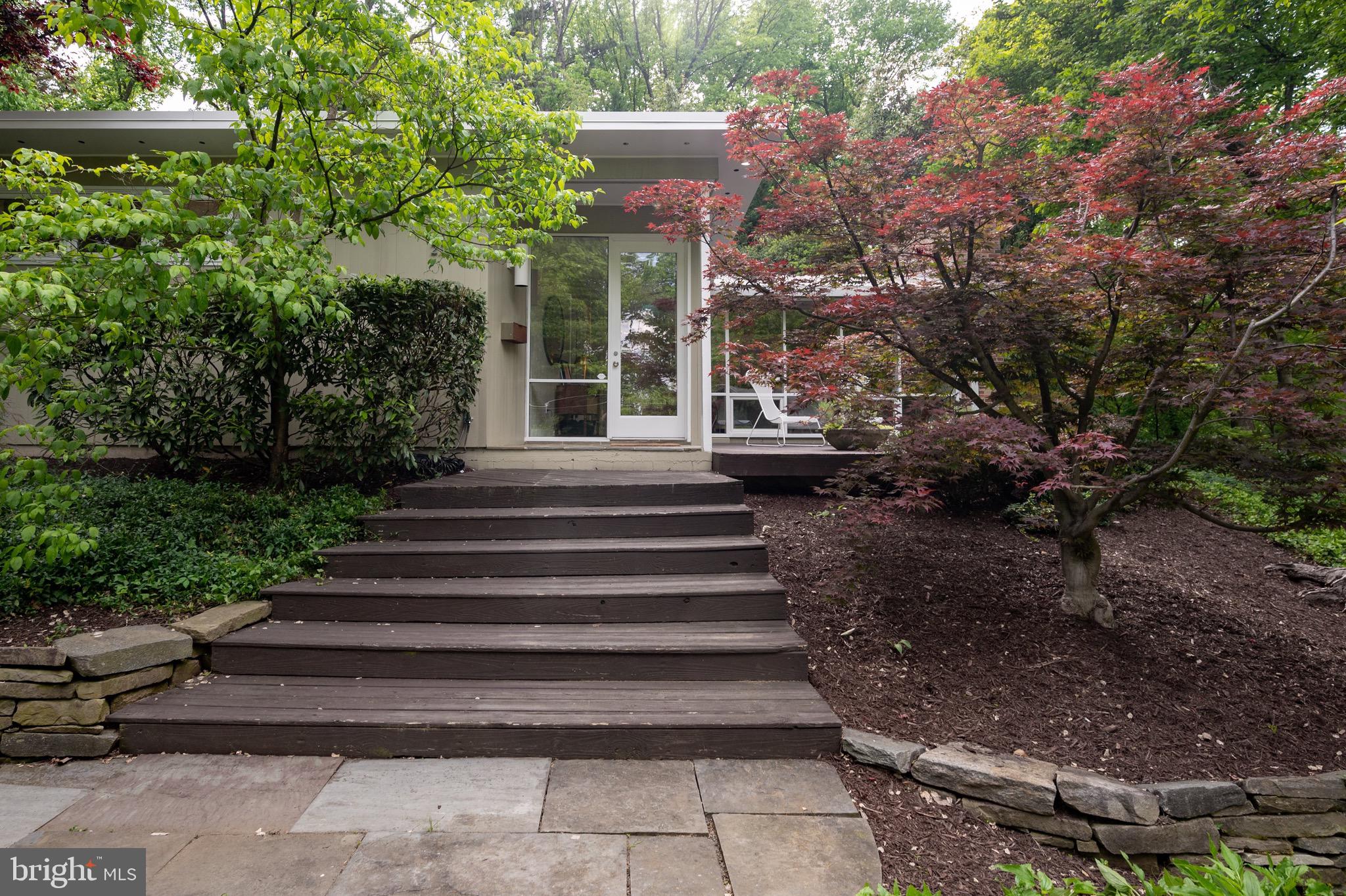 2221 Glasgow Road Alexandria, VA 22307 - Photo 2 of 76