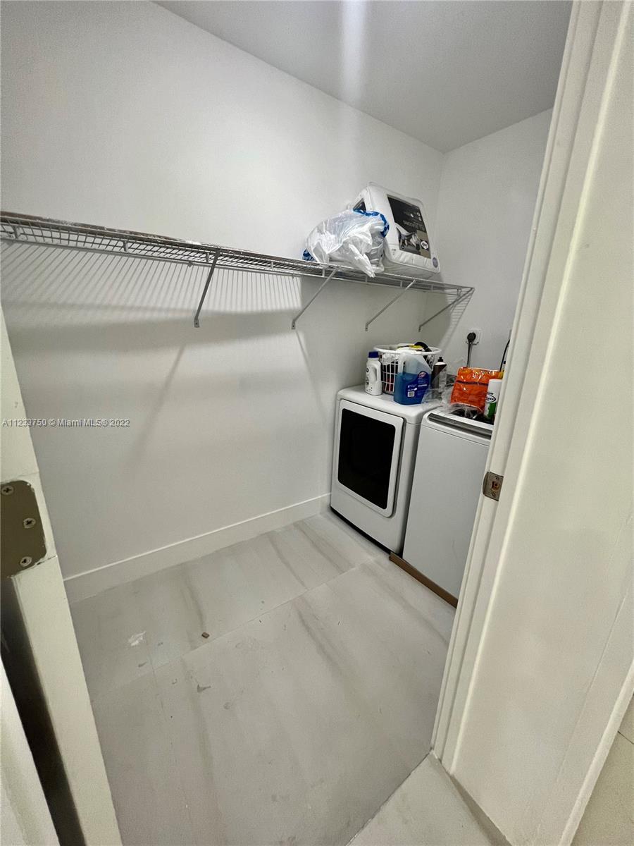Park East Hollywood, FL 33021 - Photo 6 of 13