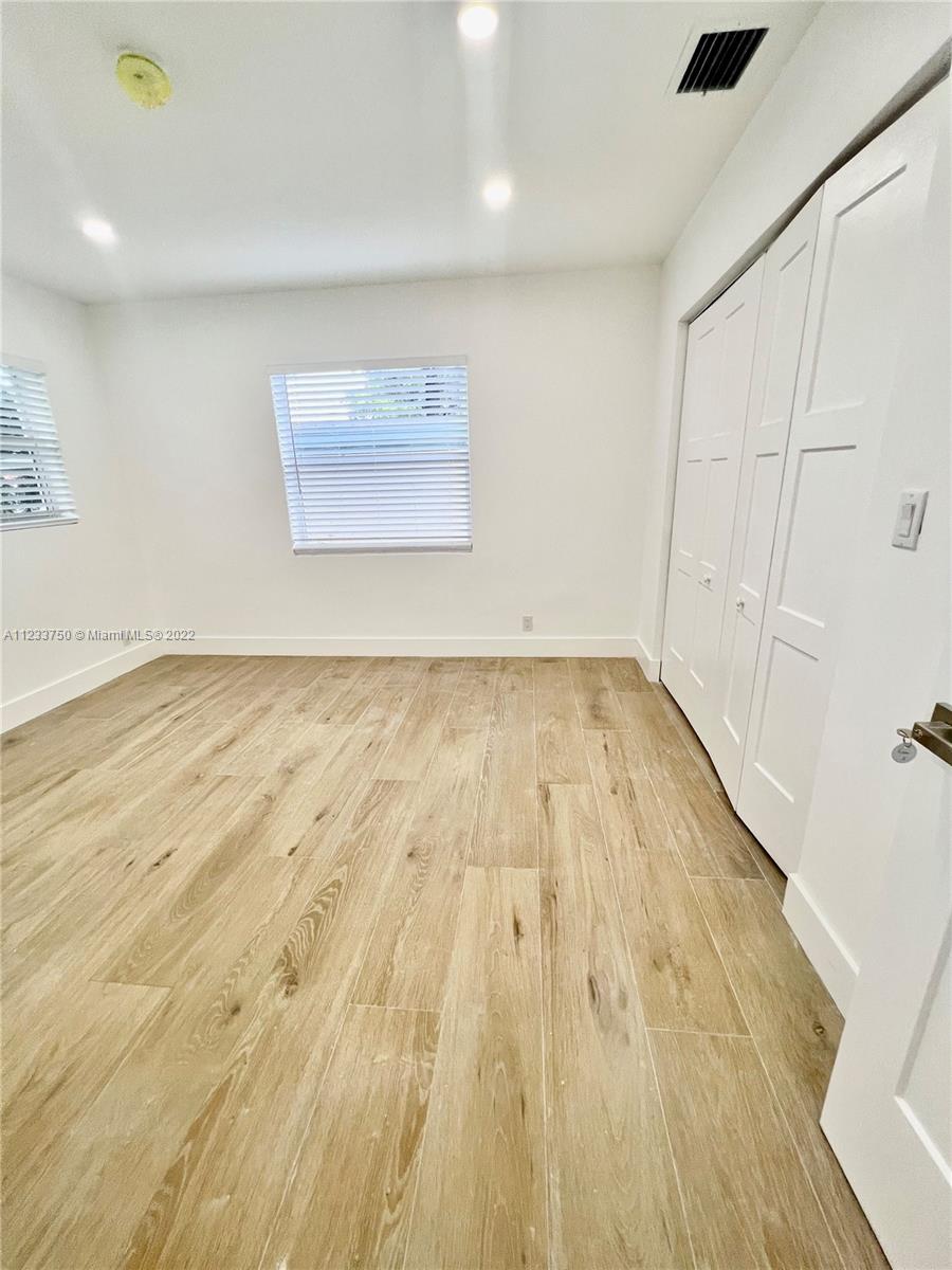 Park East Hollywood, FL 33021 - Photo 9 of 13