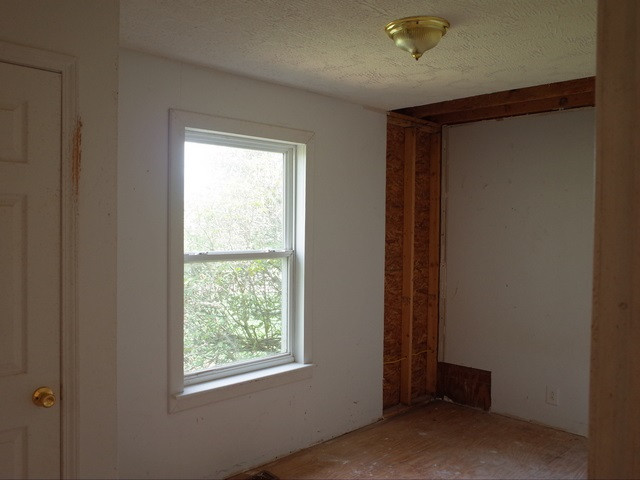 296 Mt Carmel Road Paris, KY 40361 - Photo 20 of 32 Gallery Image 20